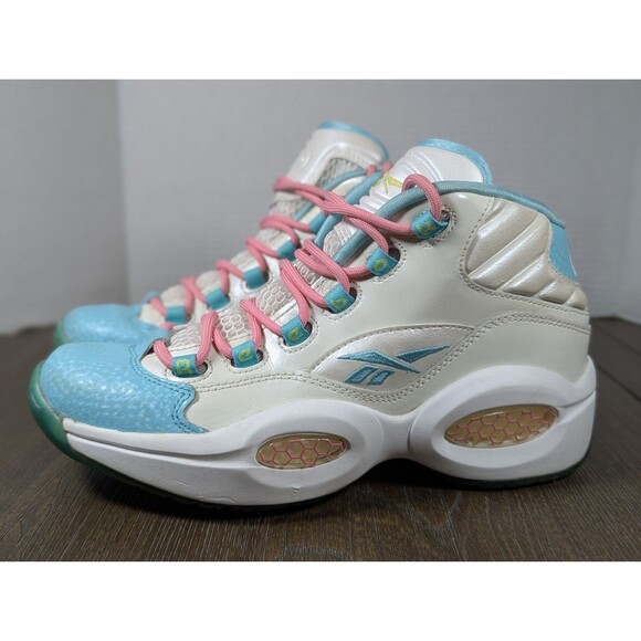 Reebok Mid Hi Top Sneakers Womens 7 Question GS M43195 White Pink Blue Retro - Picture 1 of 16